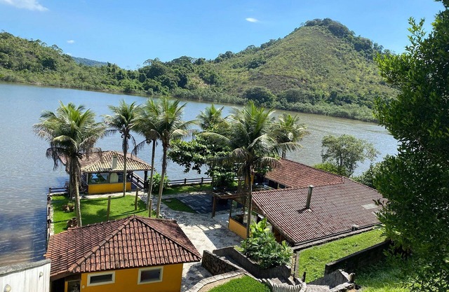 Ang062 - Hermosa casa frente al mar en condominio de Angra dos Reis