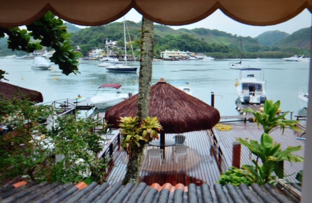 Angra Itanema con cubierta de mar y comunidad privada con kiosco privado