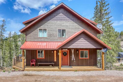 Annie Creek Lodge