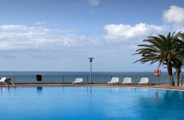 Apartamento al lado del Mar. Piscina. Paz y Tranquilidad. Wifi.