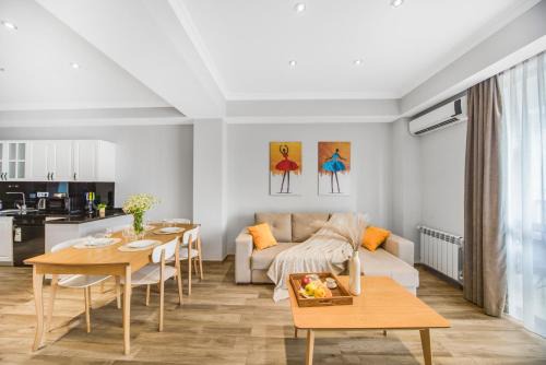Apart-hotel on Koghbatsi 16