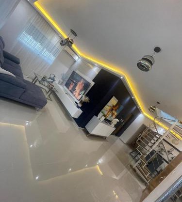 Apartamento completo con jacuzzi y gazebo