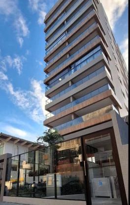 Apartamento na ondina 100m da praia