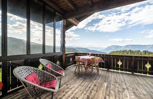 Apartamento "Rotsteinhof Sonnenschein" con vistas a la montaña, balcón y Wi-Fi