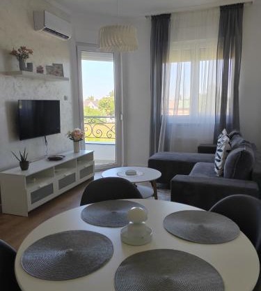 Apartman Lola Palić II