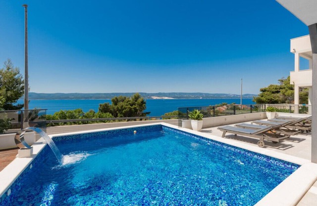 Apartman Mia 7 - Omiš by Villas Guide