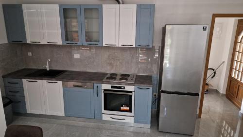 Apartmani Deniza 4 guests