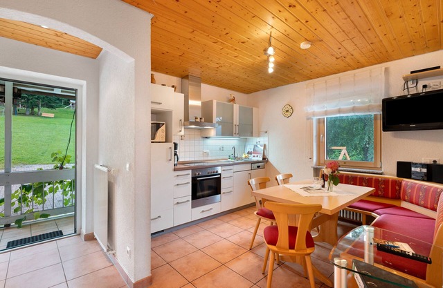 Apartamento '1' con vistas a la montaña, terraza compartida y Wi-Fi