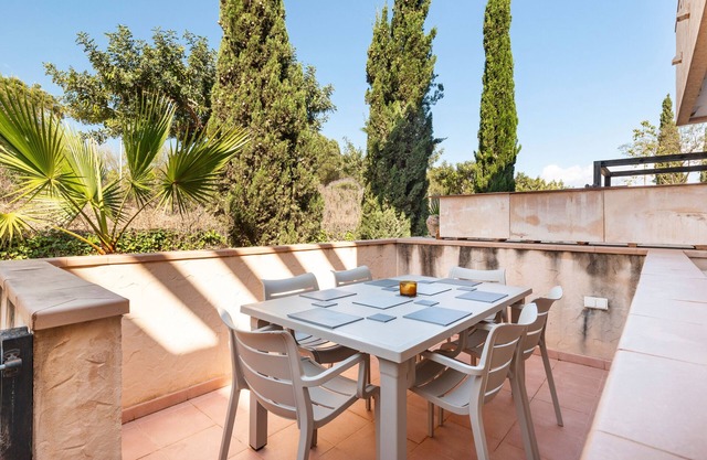 Apartamento 'El Oasis Malasia 19 Bajo A' con piscina privada, Wi-Fi y aire acondicionado