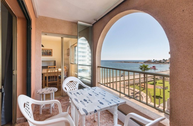 Apartamento 'Zambra 3 - 311' con piscina compartida, Wi-Fi y aire acondicionado