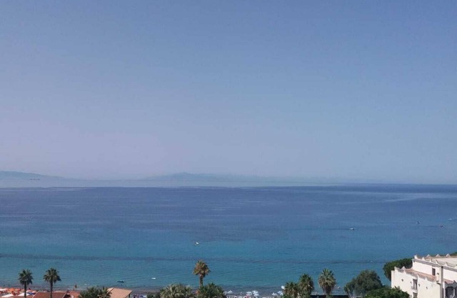 APARTAMENTO A 100 MT DE LA PLAYA
