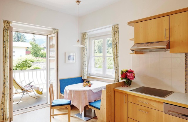 Apartamento "1SZ Kaiser Al Kreuzwegerhofnals" con vistas a la montaña, piscina, balcón y jardín