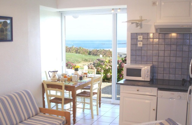 apartamento 7 personas vista mar, piscina, pernoctación todo incluido