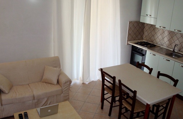 Apartamento a pocos pasos del mar, vista excepcional, wifi gratis, estacionamiento.