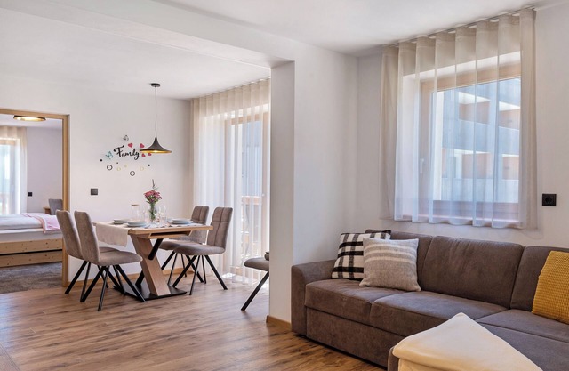 Apartamento Abendrot con vistas a la montaña, balcones y Wi-Fi