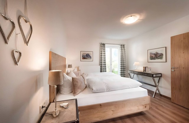 Apartamento 'Alpiner Lifestyle - 403' con vistas a la montaña, piscina compartida y Wi-Fi