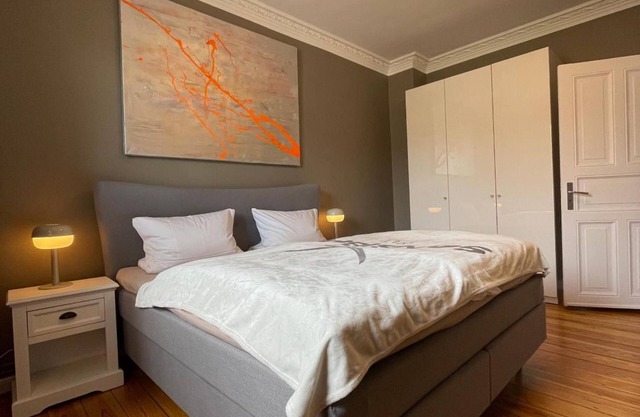 Apartamento 'Altbaucharme Deluxe Mit Balkon' con balcón y Wi-Fi