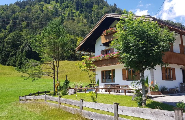Apartamento "Am alten Skihang" en la planta baja, lugar soleado y tranquilo, 80m²