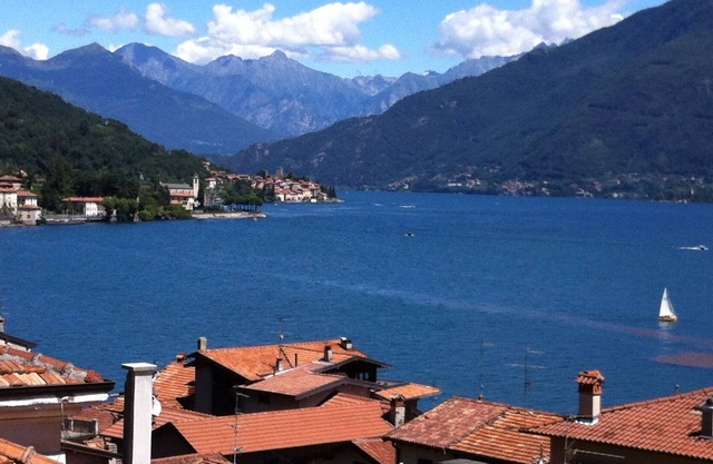 Apartamento y terraza en la azotea con impresionantes vistas a orillas del lago de Como