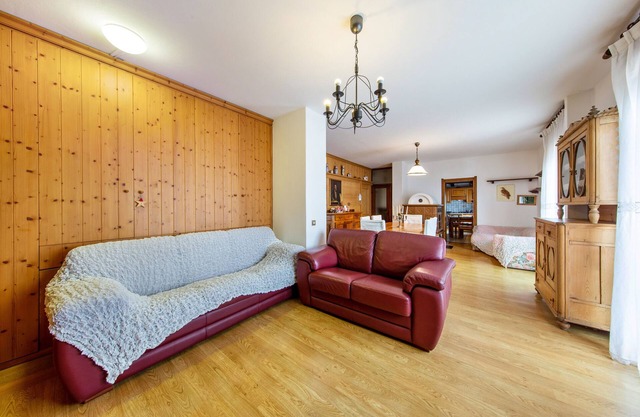 Apartamento 'Appartamento Primo Piano 2' con vistas a la montaña, terraza privada y Wi-Fi
