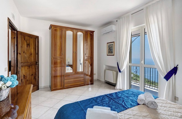 Apartamento 'Appartamento Capri' con vistas al mar, Wi-Fi y aire acondicionado