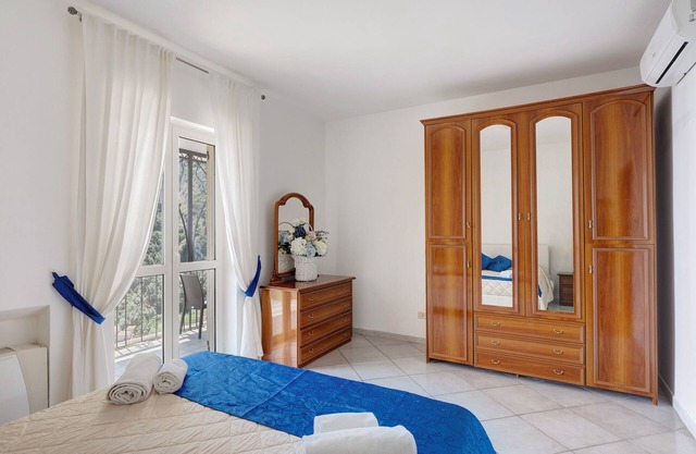 Apartamento 'Appartamento Amalfi' con vistas al mar, Wi-Fi y aire acondicionado