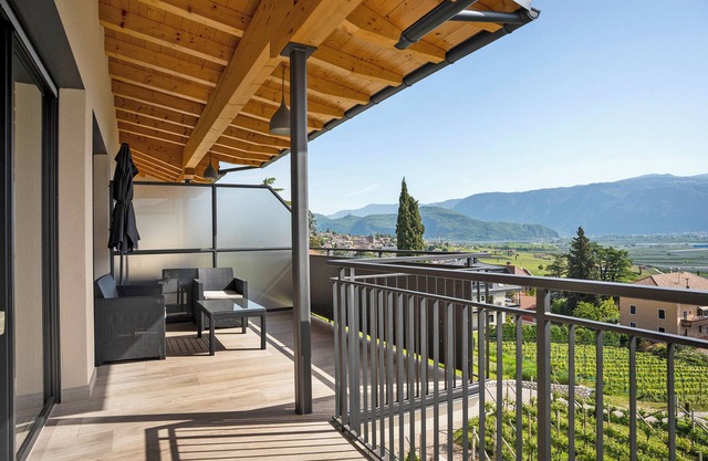 Apartamento 'Bacchushof Chardonnay' con vistas a la montaña, Wi-Fi y aire acondicionado