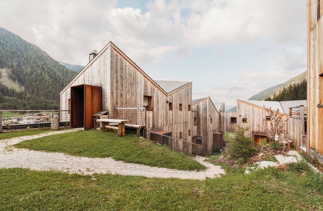 Apartamento 'Blasla Sterngugga' con vistas a la montaña, terraza privada y Wi-Fi