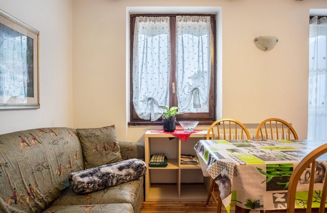 Apartamento 'Casa D'ala Paiona' con vistas a la montaña, jardín privado y Wi-Fi