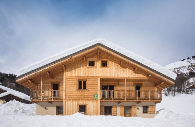 Apartamento 'Chalet Evasion - 13 Personnes' con vistas a la montaña, jardín compartido y Wi-Fi