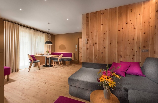 Apartamento 'Chalet Rudana A para 2 personas' con vistas a la montaña, terraza privada y wifi