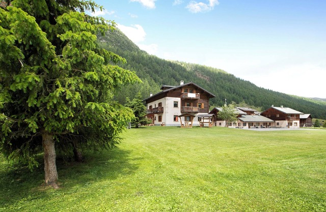 Apartamento Cirmolo Chalet Cambra con vistas a la montaña, Wi-Fi, terraza y jardín