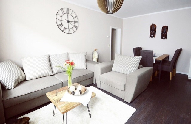 Apartamento "City-Apartments Fewo Kapstadt" con piscina, jardín y Wi-Fi