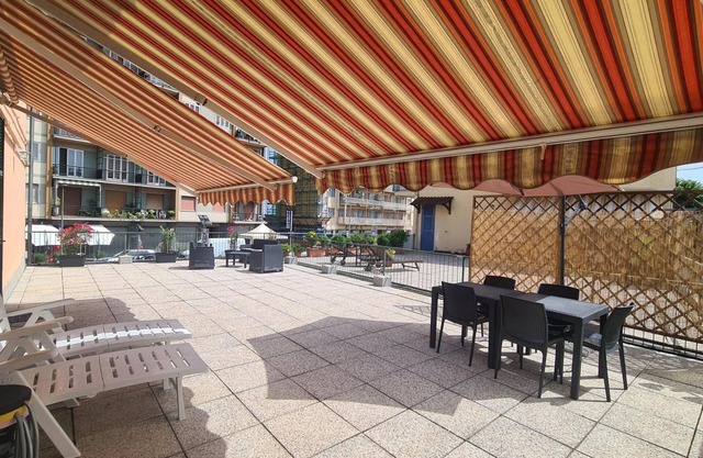 Apartamento 'Da Nonna Pina' con vistas al mar, terraza privada y Wi-Fi