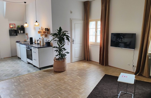 Apartamento-Diseñador-Baño con bañera-Vista al Jardín-Alte Tischlerei II