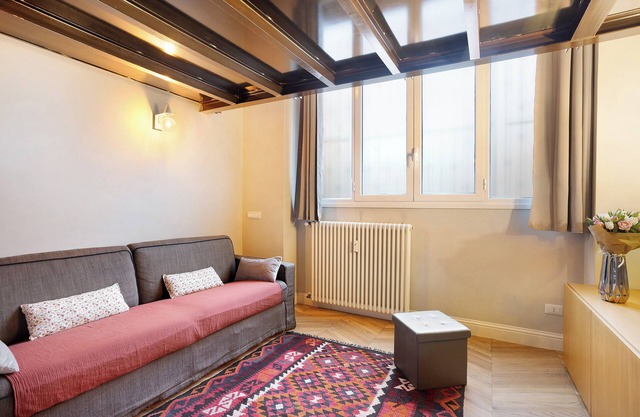Apartamento 'Dezza Loft' con terraza privada, Wi-Fi y aire acondicionado