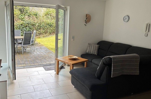Apartamento 'Eifel im Herzen' con terraza privada, jardín privado y Wi-Fi