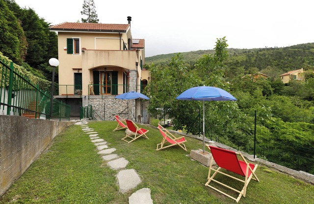 Apartamento 'Elena E Joerg 1' con vistas a la montaña, jardín compartido y Wi-Fi