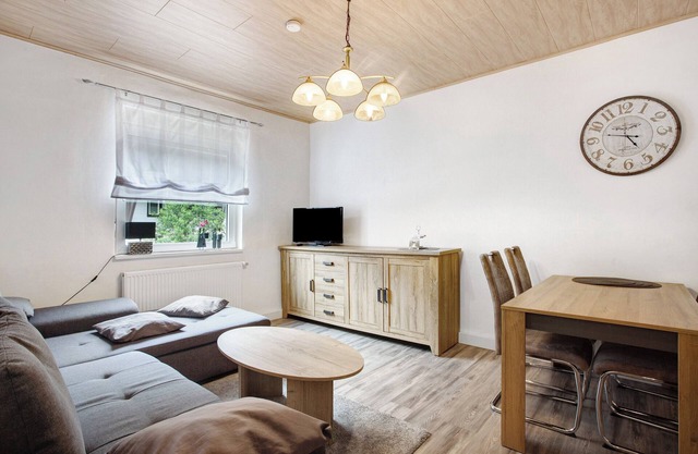 Apartamento 'Fewo In Schustes' con terraza privada y Wi-Fi