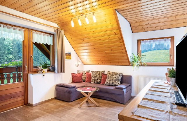 Apartamento 'Flieder' con vistas a la montaña, jardín compartido y Wi-Fi