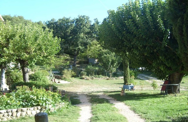 Apartamento 'Bastide La Fondue' con terraza compartida y jardín
