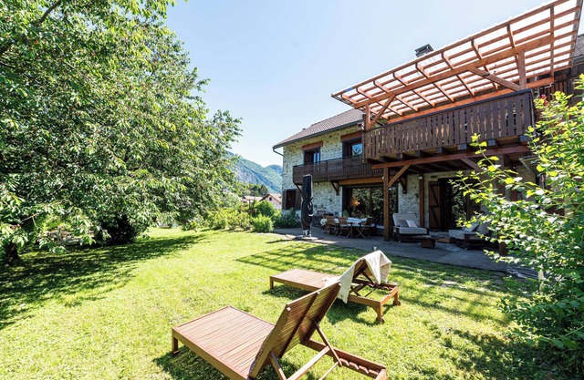 Apartamento 'Gîte Chapô Julô - L'originel' con vistas a las montañas, terraza privada y Wi-Fi