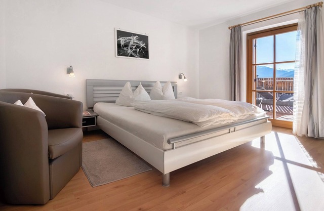 Apartamento 'Haus Peer A 2' con vistas a la montaña, terraza privada y Wi-Fi