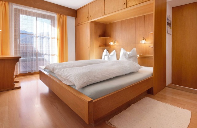 Apartamento 'Haus Peer B3' con vistas a la montaña, terraza privada y Wi-Fi