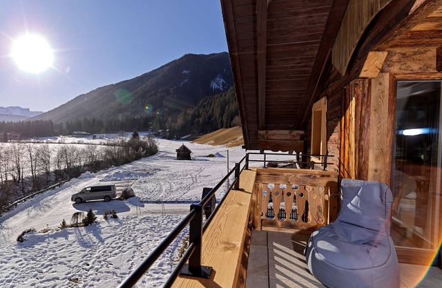 Apartment “Hofchalet Blume - Örlerhof” with Mountain View, Wi-Fi, Sauna, Garden & Terrace; Parking Available