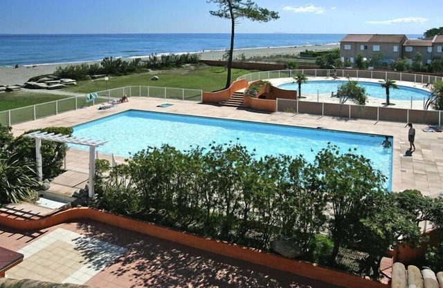 Apartamento en Córcega con acceso a playa