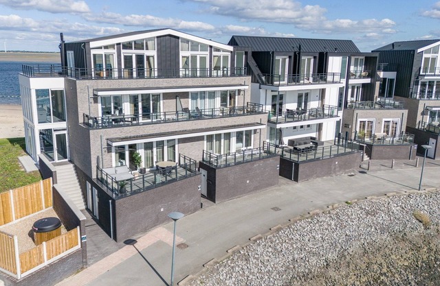Apartamento en Sint-Annaland junto al puerto