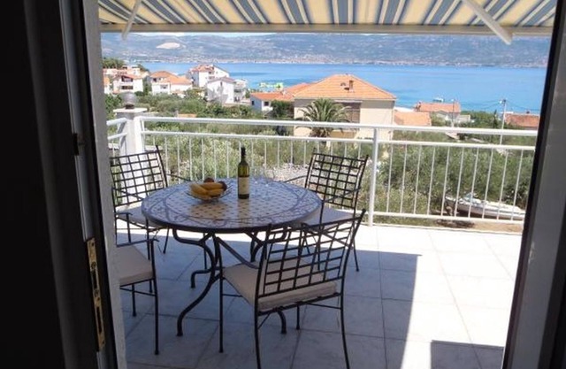Apartamento en Slatine con Seaview, Terraza, Acondicionador, WIFI (5147-1)
