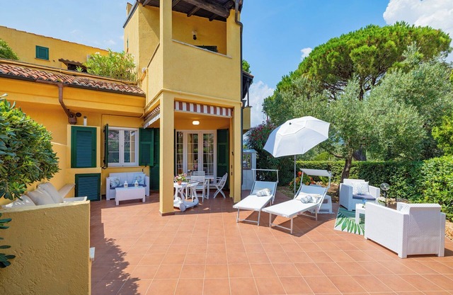 Apartamento "Isabel Beach and Bike" con jardín privado y Wi-Fi