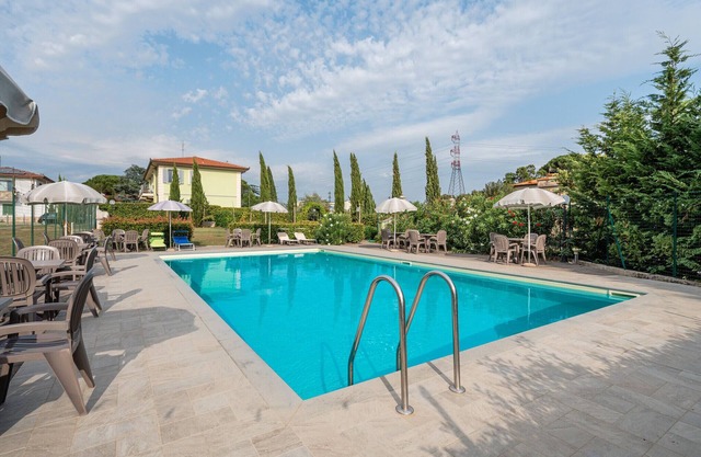 Apartamento 'La Palazzina Della Meridiana' con Piscina Comunitaria, Wi-Fi y Aire Acondicionado